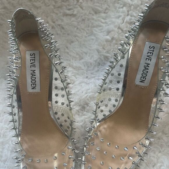 Steve Madden Vala Silver Spiked slip on Heels pointed toe SZ6.5M - Picture 10 of 10